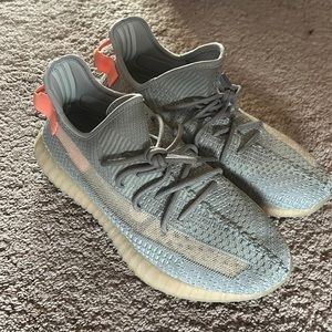 Yeezy 350 v2 size 11